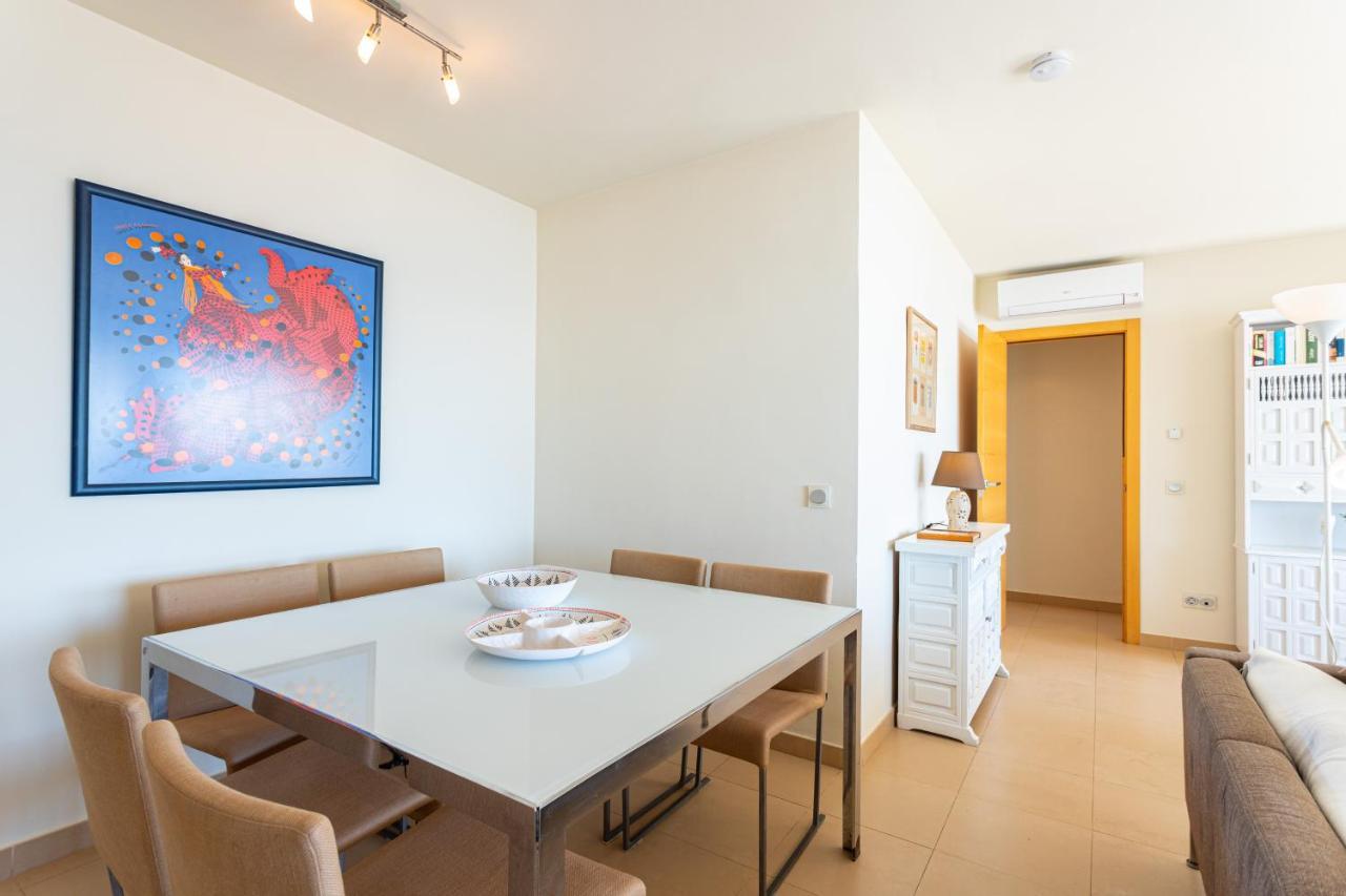 Charming Villa On The Seafront Marbella Exteriör bild
