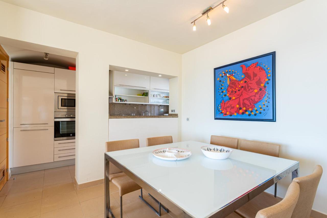 Charming Villa On The Seafront Marbella Exteriör bild
