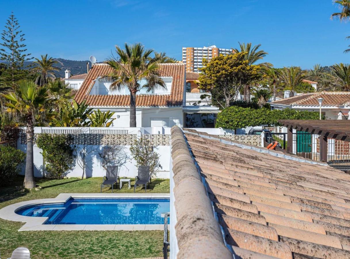Charming Villa On The Seafront Marbella Exteriör bild
